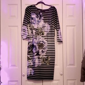 Long sleeve ny and Co blue floral dress size medium NWT